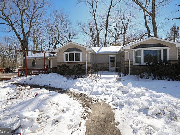 4th image of 22 Richter Rd