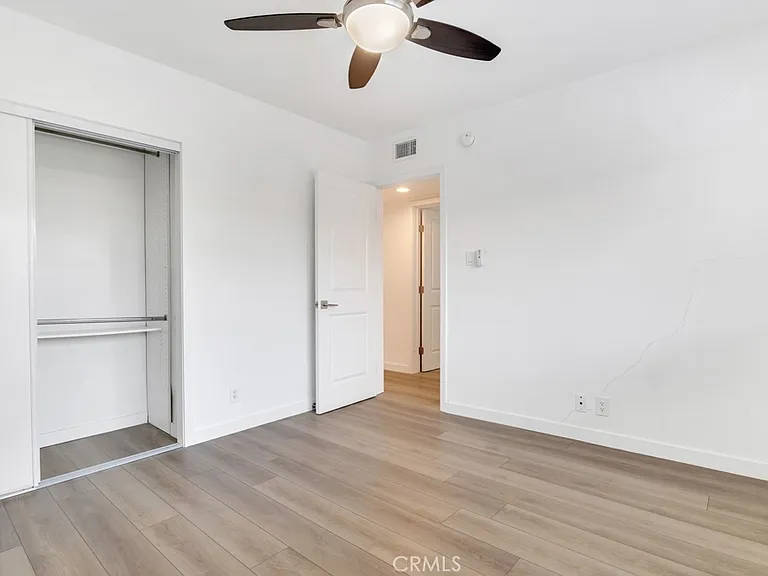 6650 Jumilla Ave — Photo 18