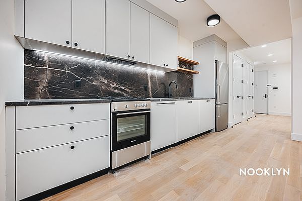 1st image of 250 Gold St #464