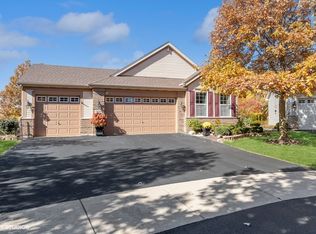 1496 Mansfield Dr, Aurora, IL 60502