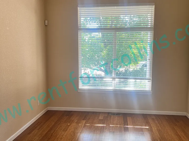8089 Lighthouse Ln — Photo 5