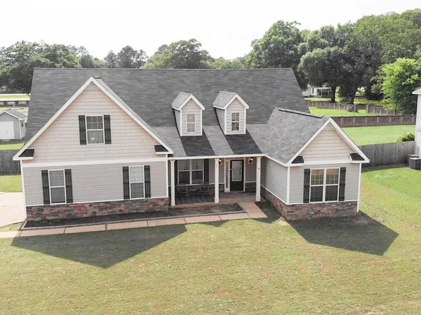 87 Seminole Trl, Fort Mitchell, AL 36856