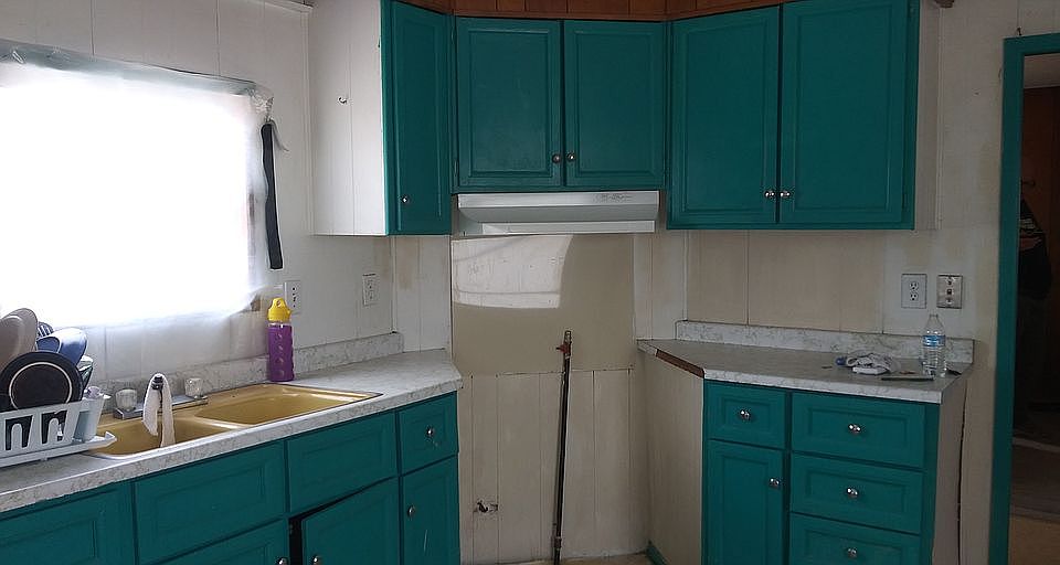 Bright and colorful Kitchen