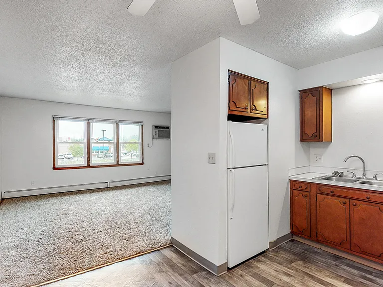 Plaza Manor — Photo 83