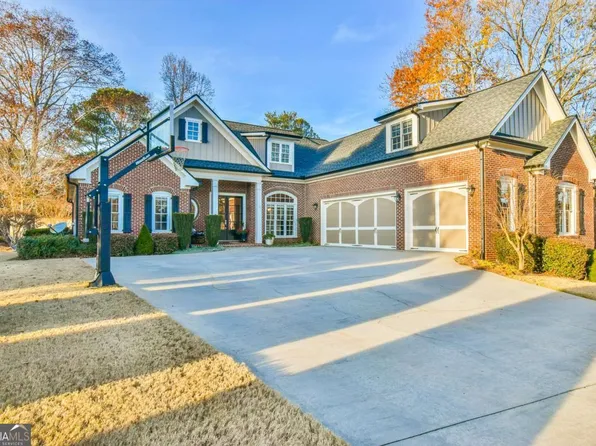 4586 Broadwell Cir, Flowery Branch, GA 30542