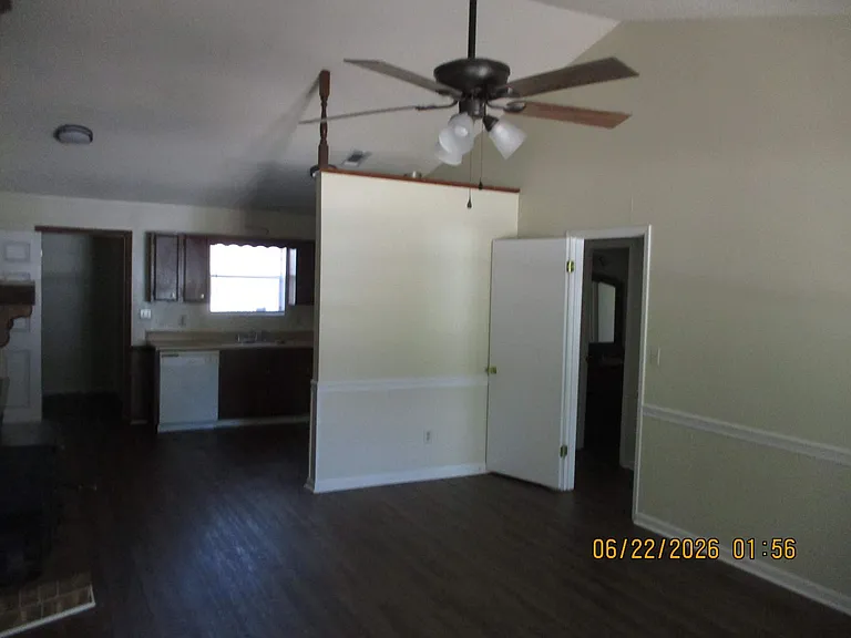 1904 Elkhorn Ln #B — Photo 11