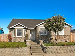 912 Win Way, Eagle Pt, OR 97524