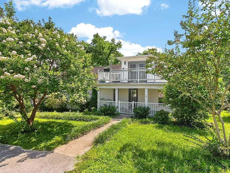 3008 Lakeshore Dr — Photo 3