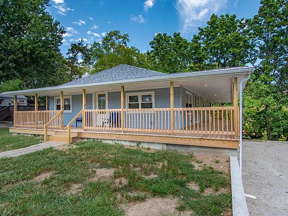 2nd image of 3750 Wood Ln