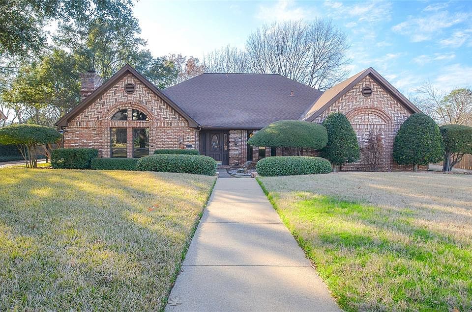 1st image of 4016 Windermere Ct