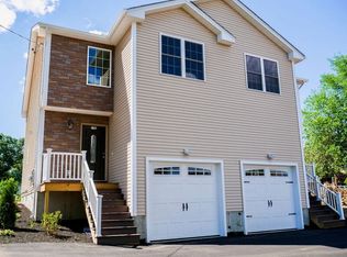 5 Grant St, Agawam, MA 01001