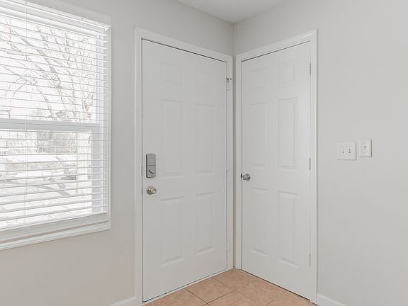 5th image of 1852 Ames Ave