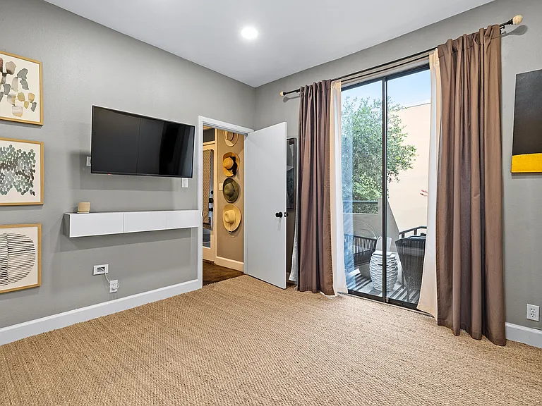 Spyglass Dr — Photo 6
