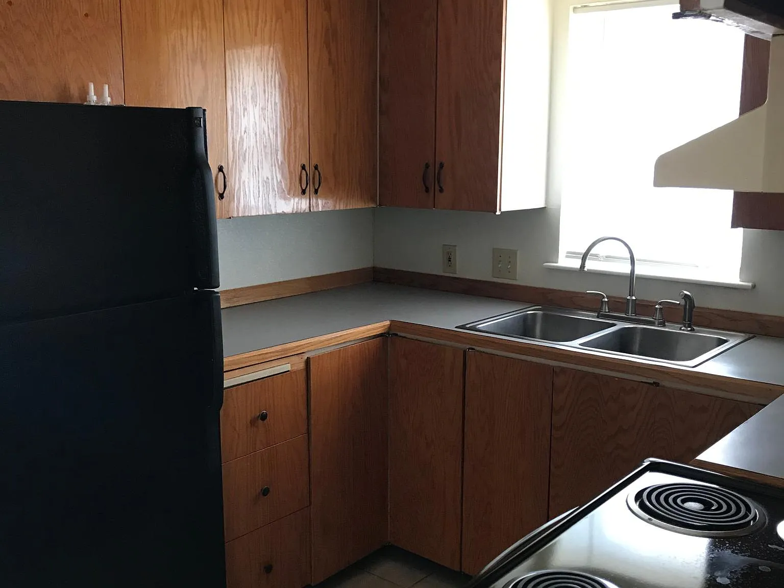 2 bed, 700 sqft, $2,000 — Photo 3