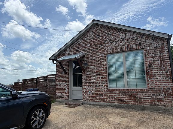 2nd image of 101 Cane Field St