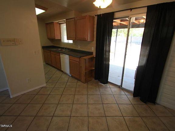 5th image of 7480 N Camino De La Tierra