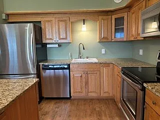 2027 Balmoral Dr — Photo 5