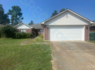 805 Woodard Dr, Conway, AR 72034