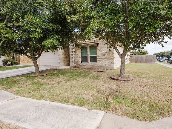 2nd image of 102 Encina Cv