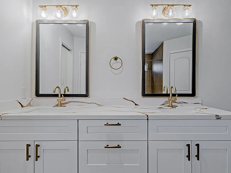 3406 Forest Village Dr — Photo 29