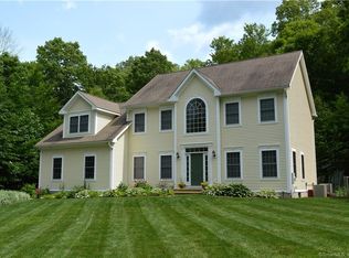 99 Arch Bridge Rd, Bethlehem, CT 06751