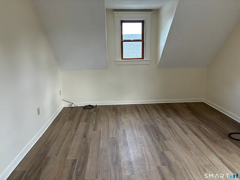 1310 Stanley St #3 — Photo 10