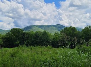 Limestone Rd, Cosby, TN 37722