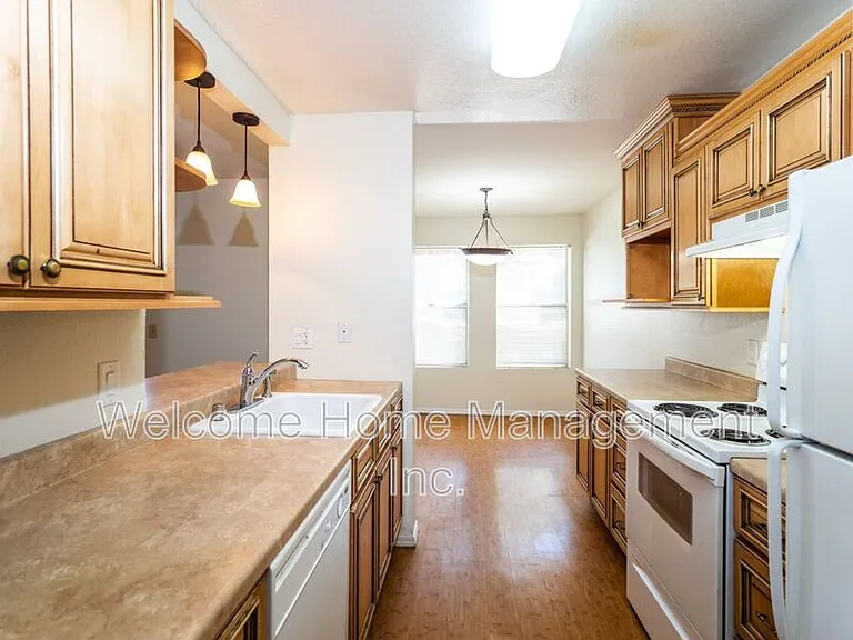 695 Bristol Dr #178 — Photo 2