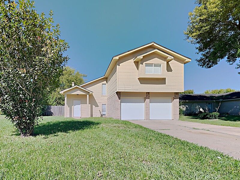 1st image of 15842 Gatebriar Dr