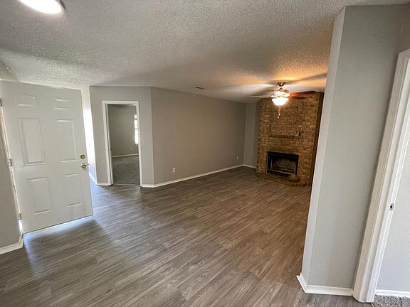 4th image of 1368 N Chickadee Ave #1368
