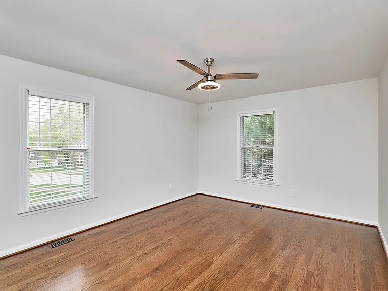 668 Stablestone Dr — Photo 35
