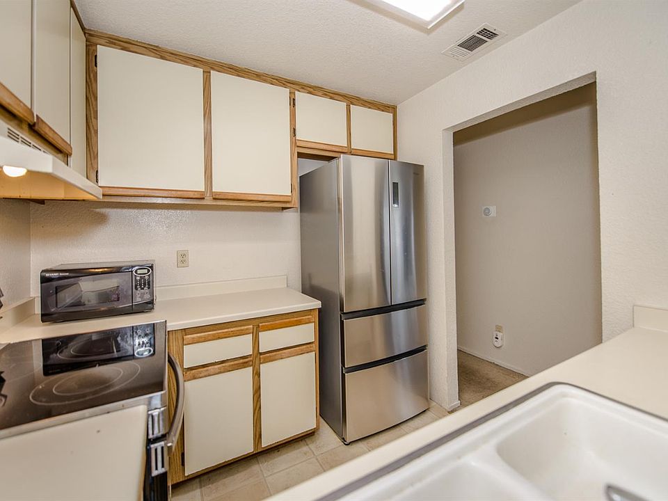 1st image of 1019 Dornajo Way APT 244