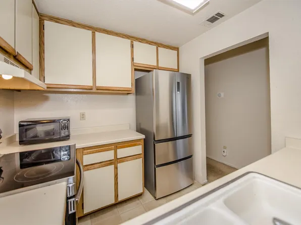1019 Dornajo Way APT 244, Sacramento, CA 95825