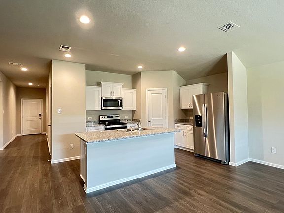 4th image of 1416 Dillard Creek Dr