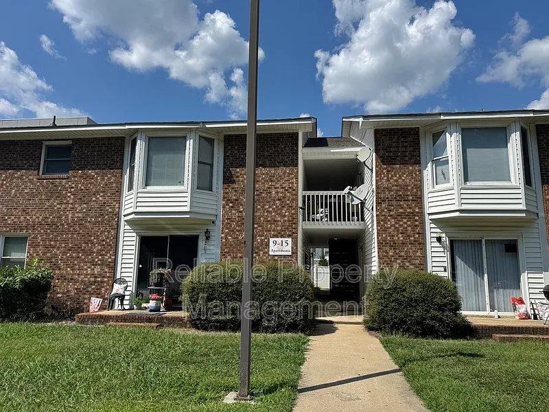 406 S Walton Dr #11