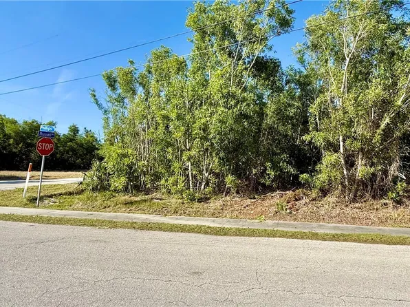 10806 Russell Rd, Bokeelia, FL 33922
