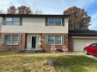 7804 Hollybrook Ln, Indianapolis, IN 46227