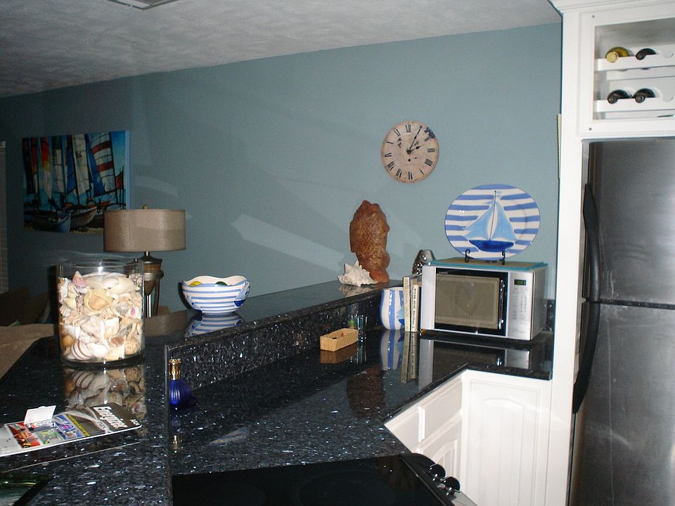 Granite countertop ss appliances