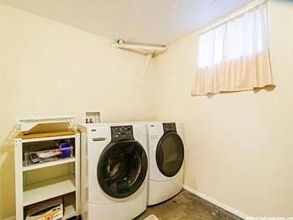 5th image of 314 E Burton Ave