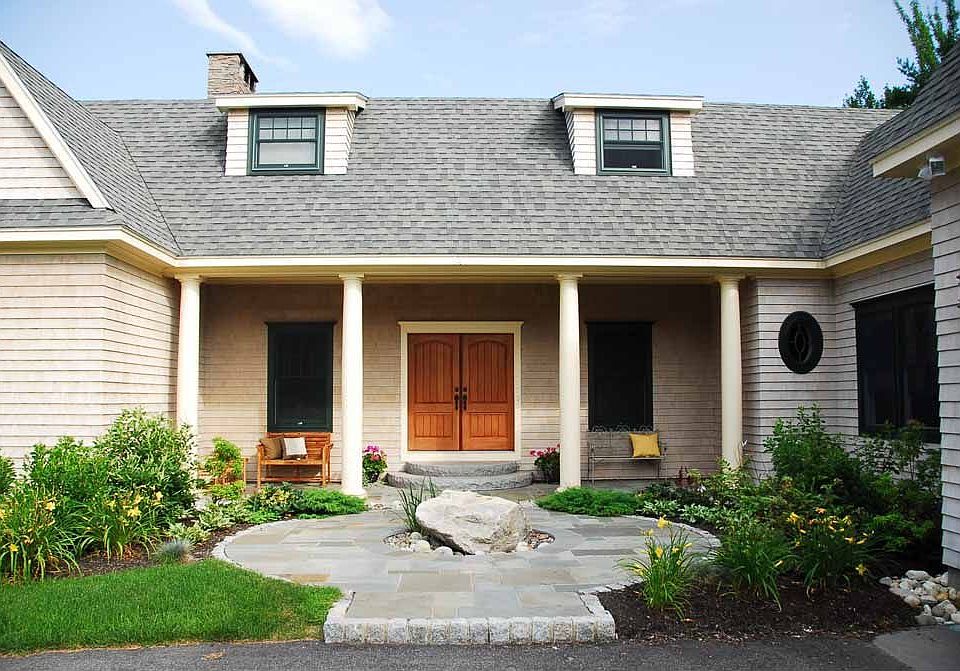 1st image of 141 Woodlands Dr