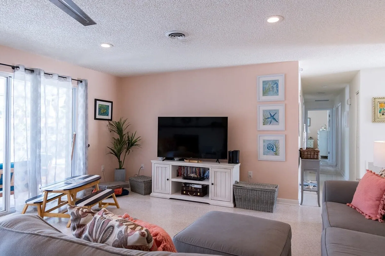 4 bed, 2.0 bath, $10,654 — Photo 3