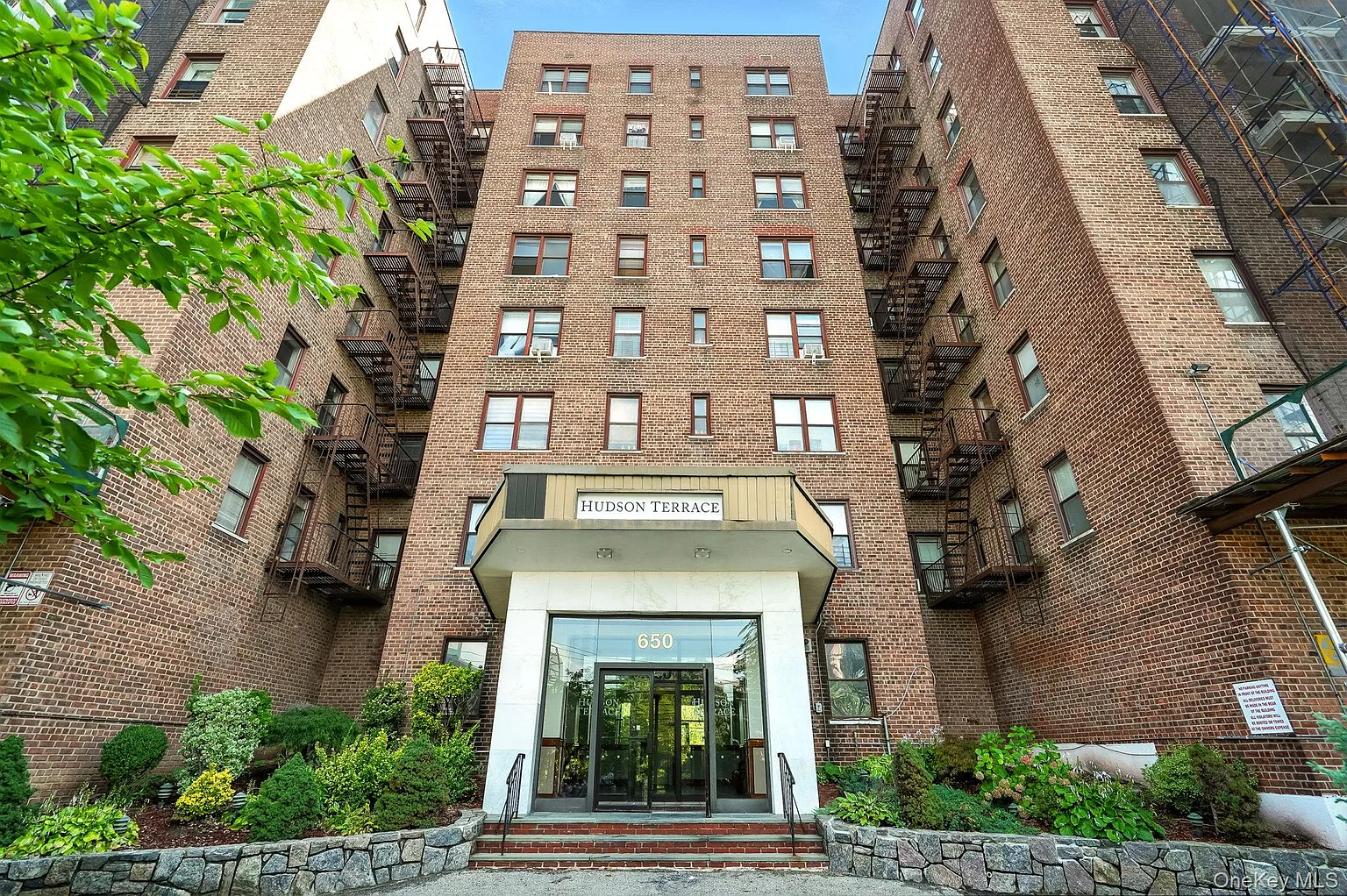 650 Warburton Avenue #6M photo 1