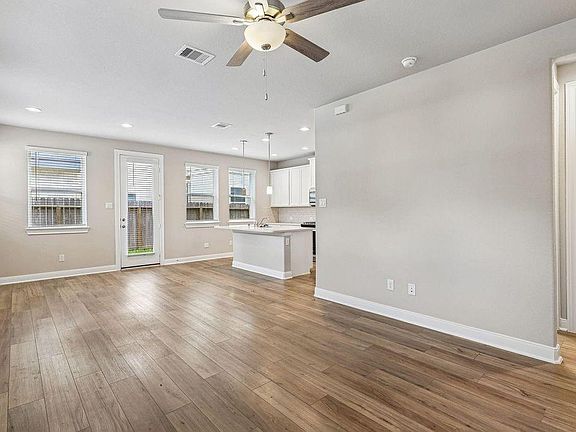 5th image of 9808 Falling Fern Ln