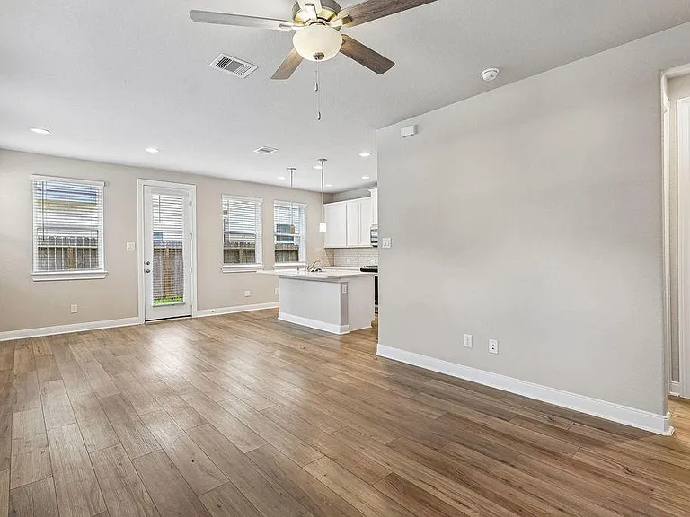 9808 Falling Fern Ln — Photo 5