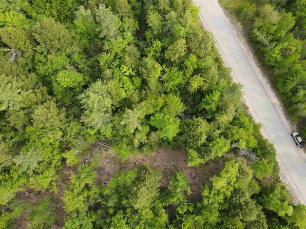 15 Adams Way, Middleton, NH 03887