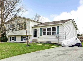 42 Colonial Dr, Hanover, PA 17331