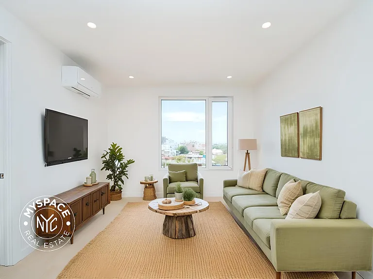1499 Bedford Ave #4H — Photo 1