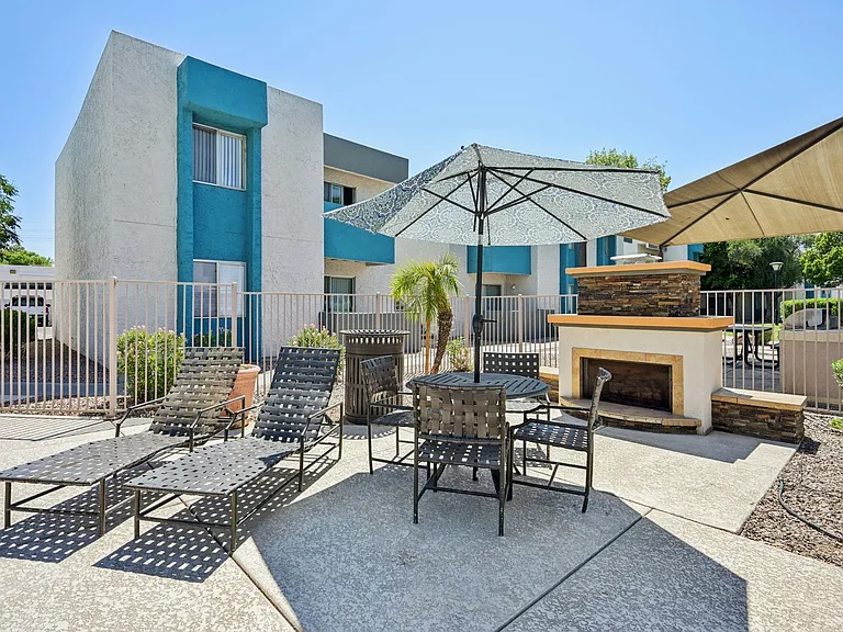 Sycamore Square Apartments — Photo 44