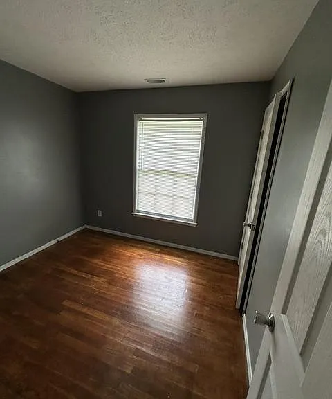 6111 Chambers Way — Photo 9