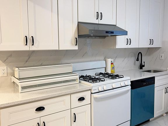 4th image of 1603 215th St APT 2
